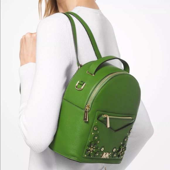 Authentic Michael Kors convertible backpack - Picture 2 of 8